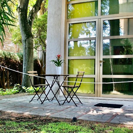 Buenretirope - Confortevoli Appartamentini Con Giardino ペスカーラ エクステリア 写真