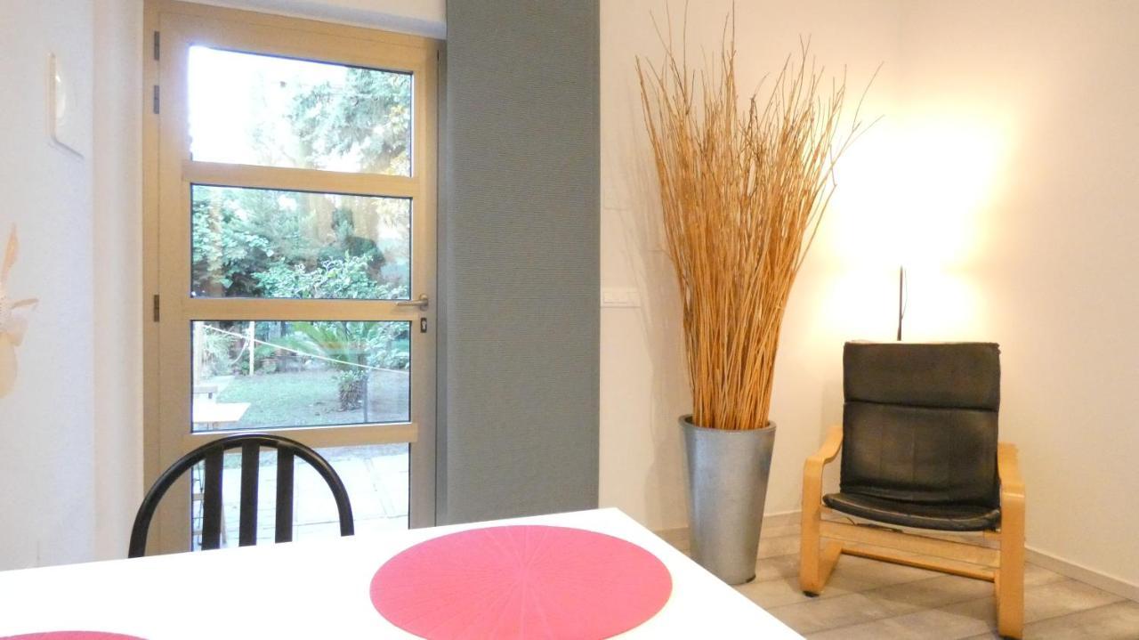 Buenretirope - Confortevoli Appartamentini Con Giardino ペスカーラ エクステリア 写真